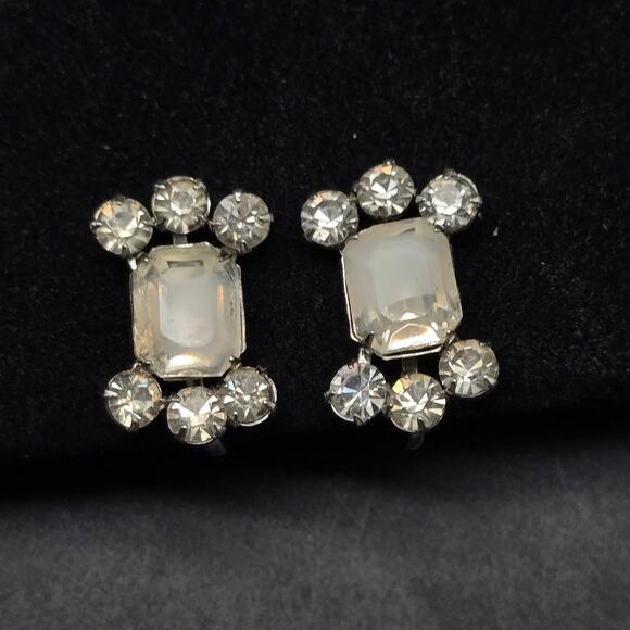 Weiss Clear White Givre Rhinestone Screw Back Earrings Vintage Glam Costume - Picture 1 of 6